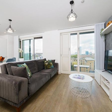 Stylish Fully-Equipped One Bedroom Apartment With Extra Sofa Bed, Free Secure Parking, Onsite Gym, 24Hr Security & Concierge Londres Exterior foto